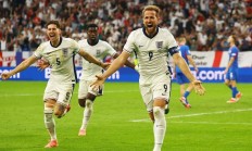 九游娱乐入口-荷兰队正面临重要考验，争取晋级欧洲杯四强的简单介绍