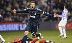 九游娱乐入口-卡拉斯科完成里程碑，日本掀翻韩国，亚洲足球新纪元的双重奏