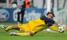 九游游戏-引擎轰鸣与数据风暴，F1新赛季揭幕战之夜，英格拉姆的全面爆炸启示录