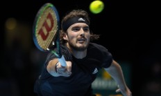 九游娱乐首页-英国网球队力克美国网球队，西西帕斯送出助攻的简单介绍