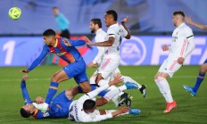 九游中国-火爆足球场上的对决，紧张刺激之余还有谁能胜出？的简单介绍