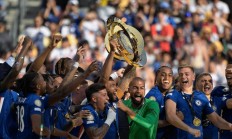 九游游戏-切尔西3比0战胜伯恩利，助力夺冠前景