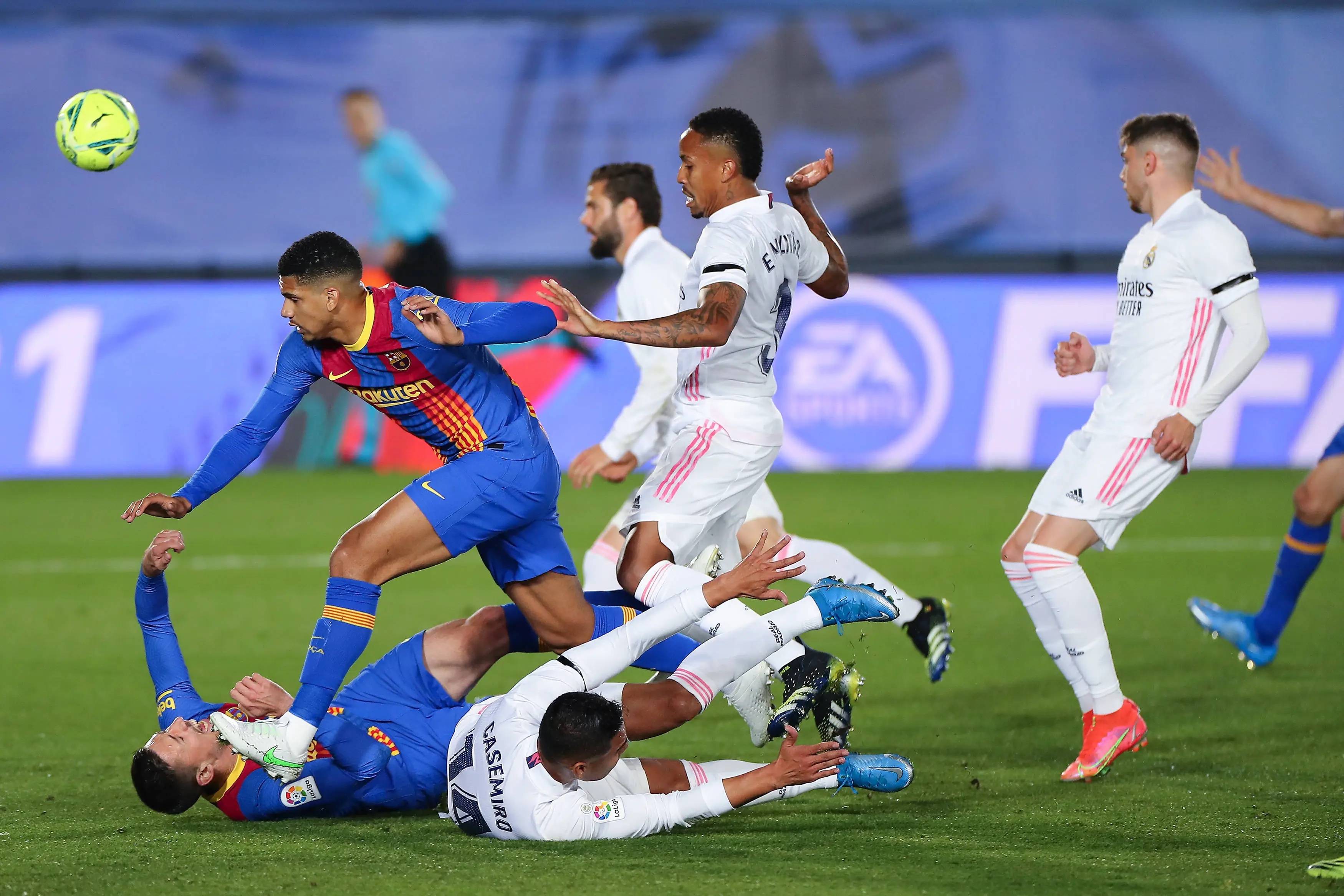 火爆足球场上的对决,紧张刺激之余还有谁能胜出?的简单介绍 火爆足球场上的对决,紧张刺激之余还有谁能胜出?的简单介绍