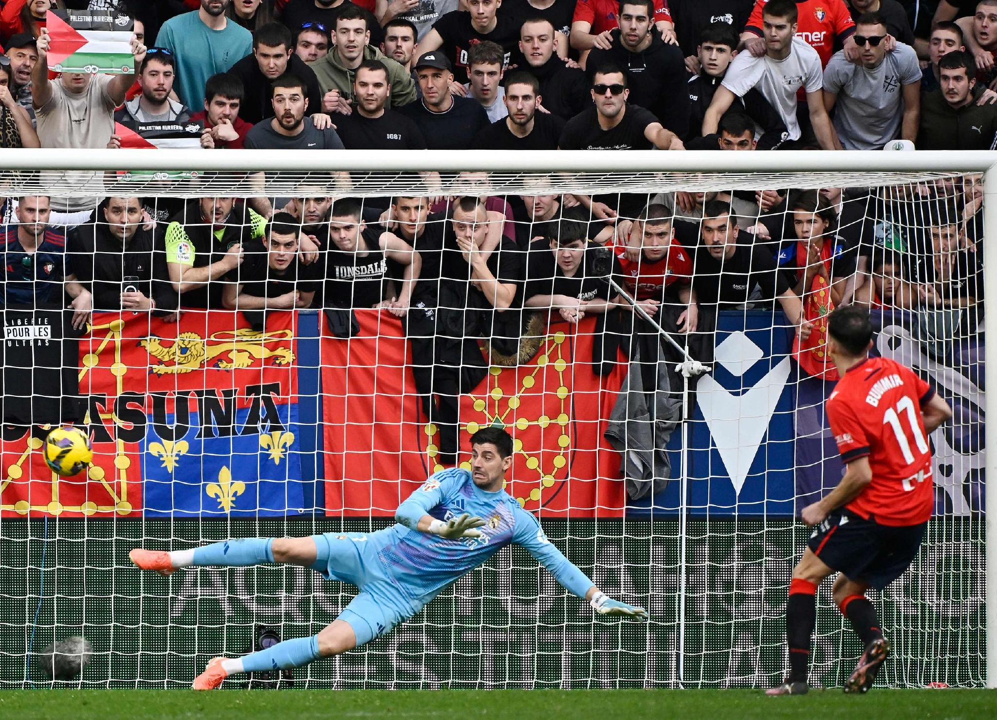 关于瓦伦西亚主场大破奥萨苏纳，赢得近三连胜的信息