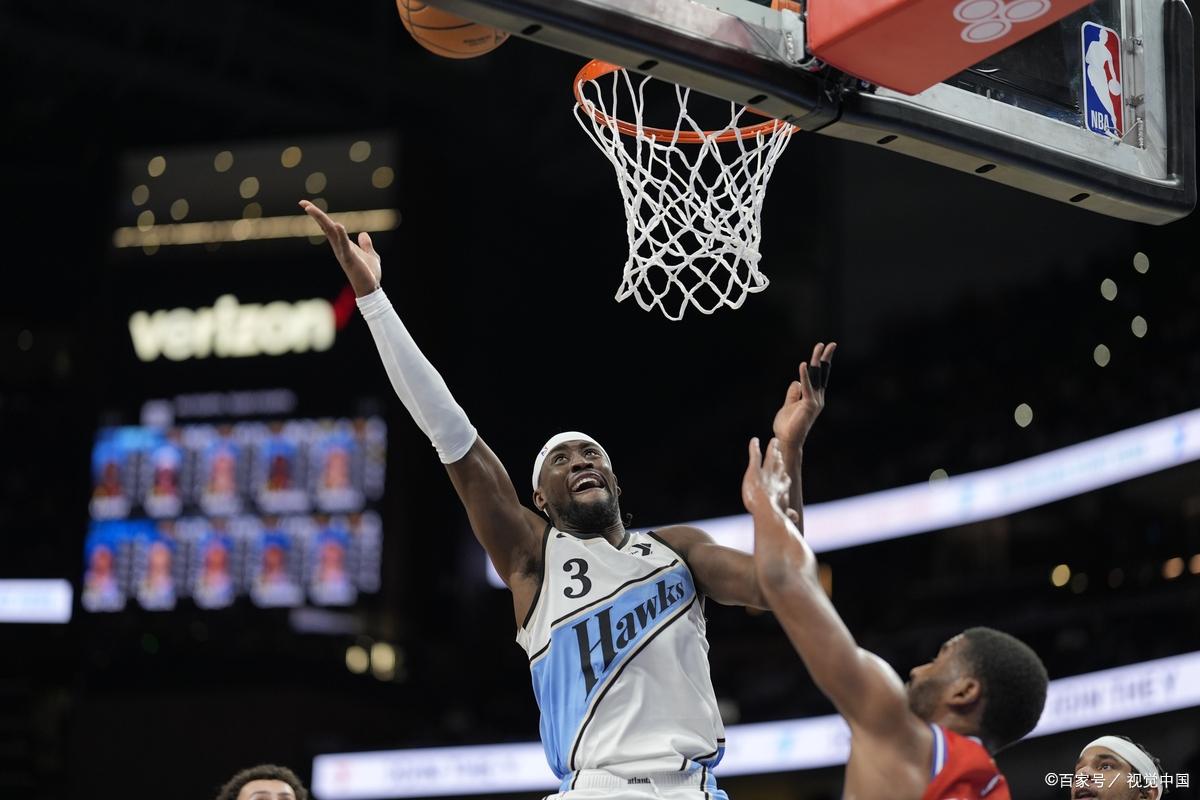 手感火热!老鹰队球员在比赛中频频得分的简单介绍 手感火热!老鹰队球员在比赛中频频得分的简单介绍