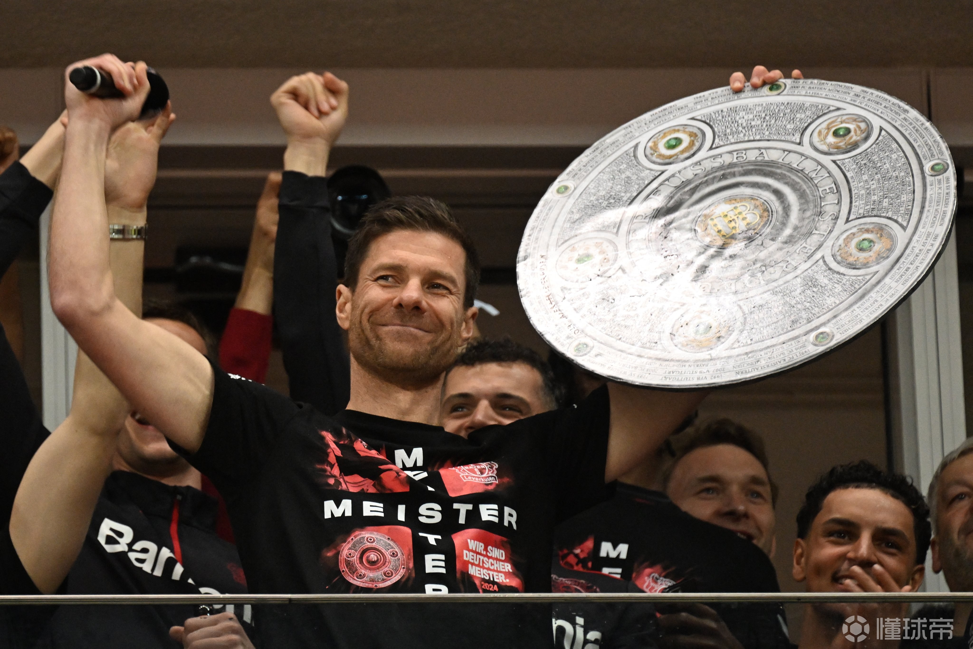 关于勒沃库森客场击败对手，豪取全胜的信息