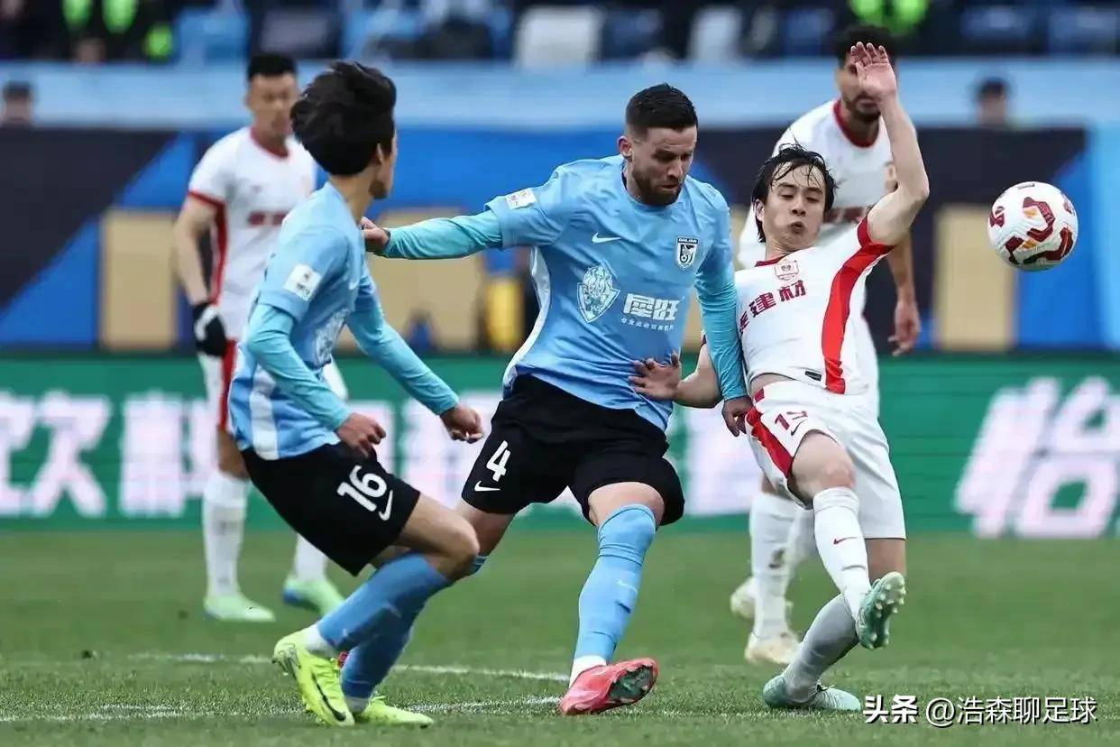 一支中超球队在近期比赛中展现实力 一支中超球队在近期比赛中展现实力
