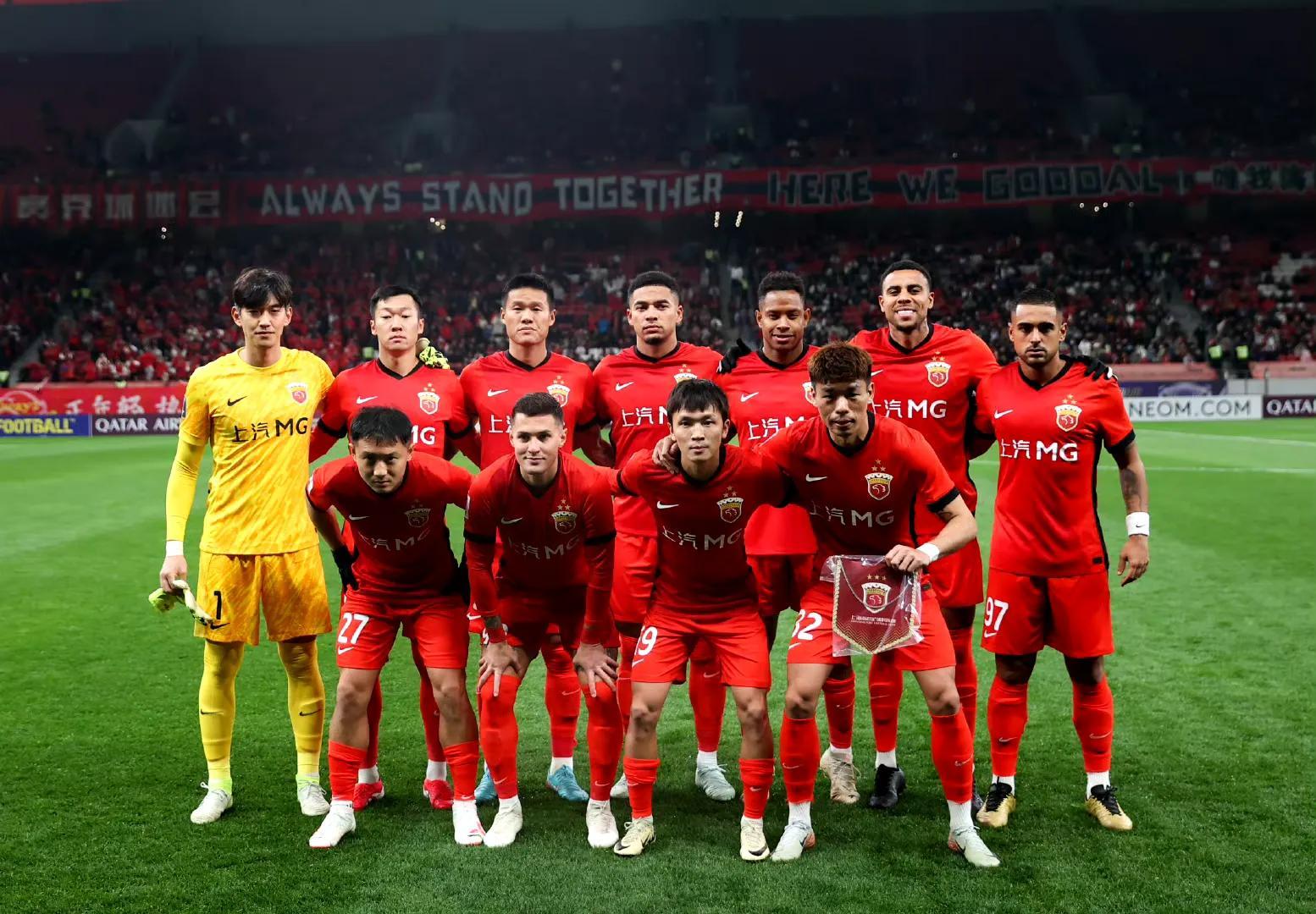 关于国际足球赛事中,一支球队霸气登场,夺得胜利的信息 关于国际足球赛事中,一支球队霸气登场,夺得胜利的信息