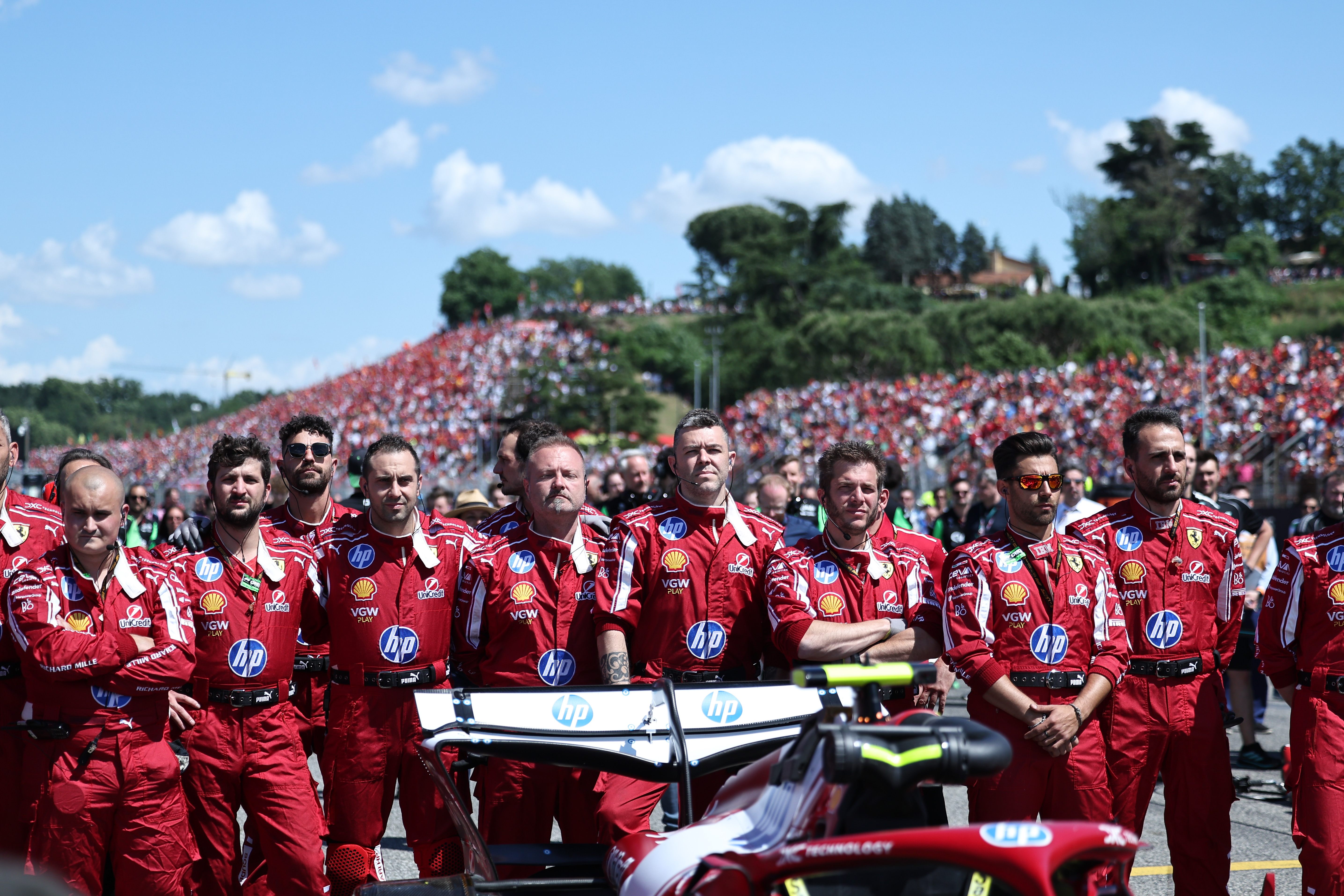 塞尔维亚大胜,比赛压倒性胜出 塞尔维亚大胜,比赛压倒性胜出