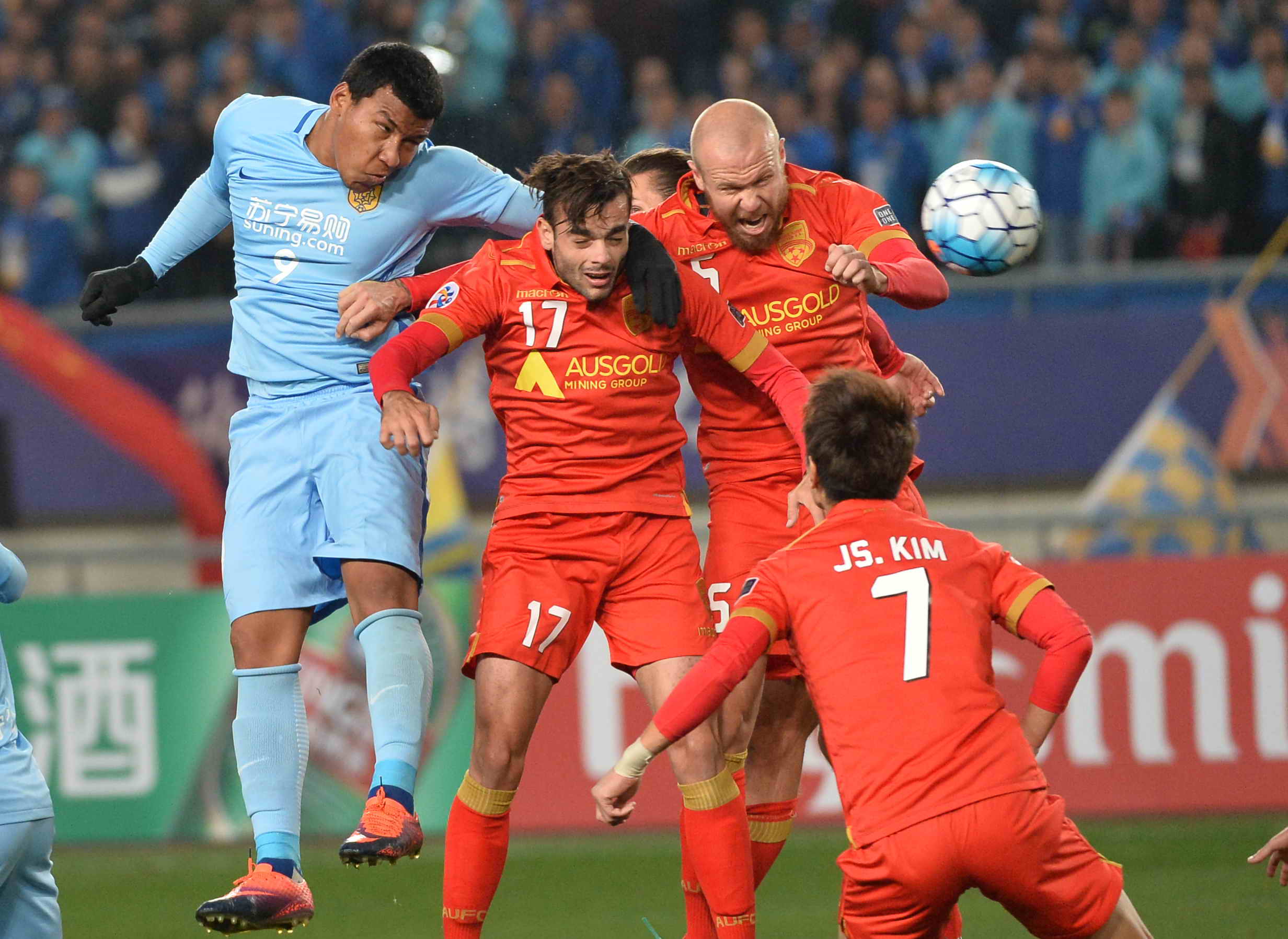 激情四射：江苏队与四川队互不相让展开争夺