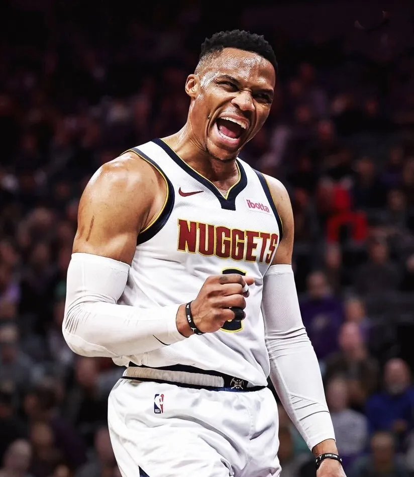 步行者爆冷中国男篮，贝弗利一己之力扛起全队的简单介绍